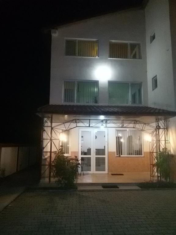 City Comfort Villa Бухарест Экстерьер фото