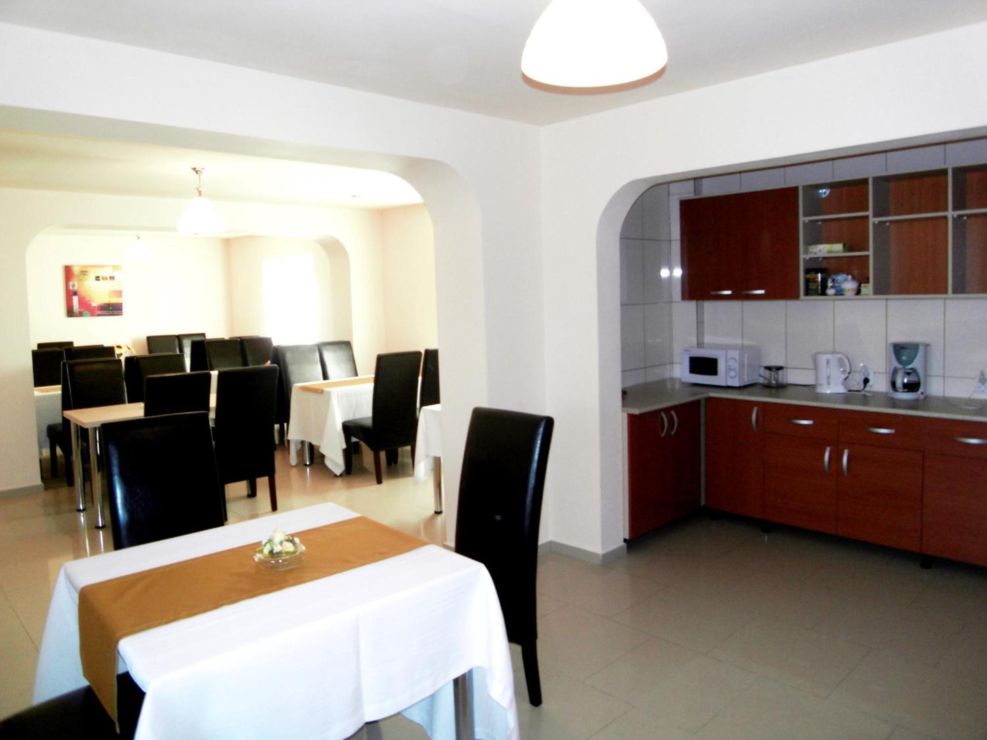 City Comfort Villa Бухарест Экстерьер фото