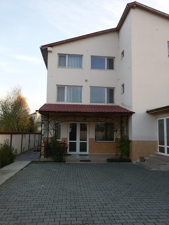 City Comfort Villa Бухарест Экстерьер фото