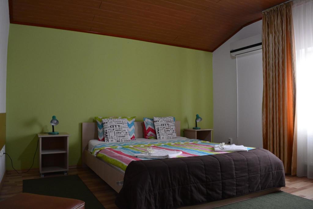City Comfort Villa Бухарест Экстерьер фото